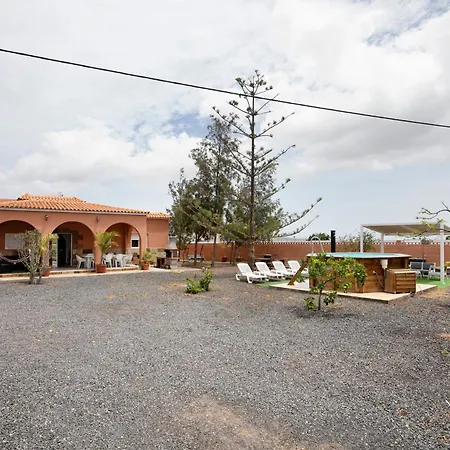 Villa Abundia House